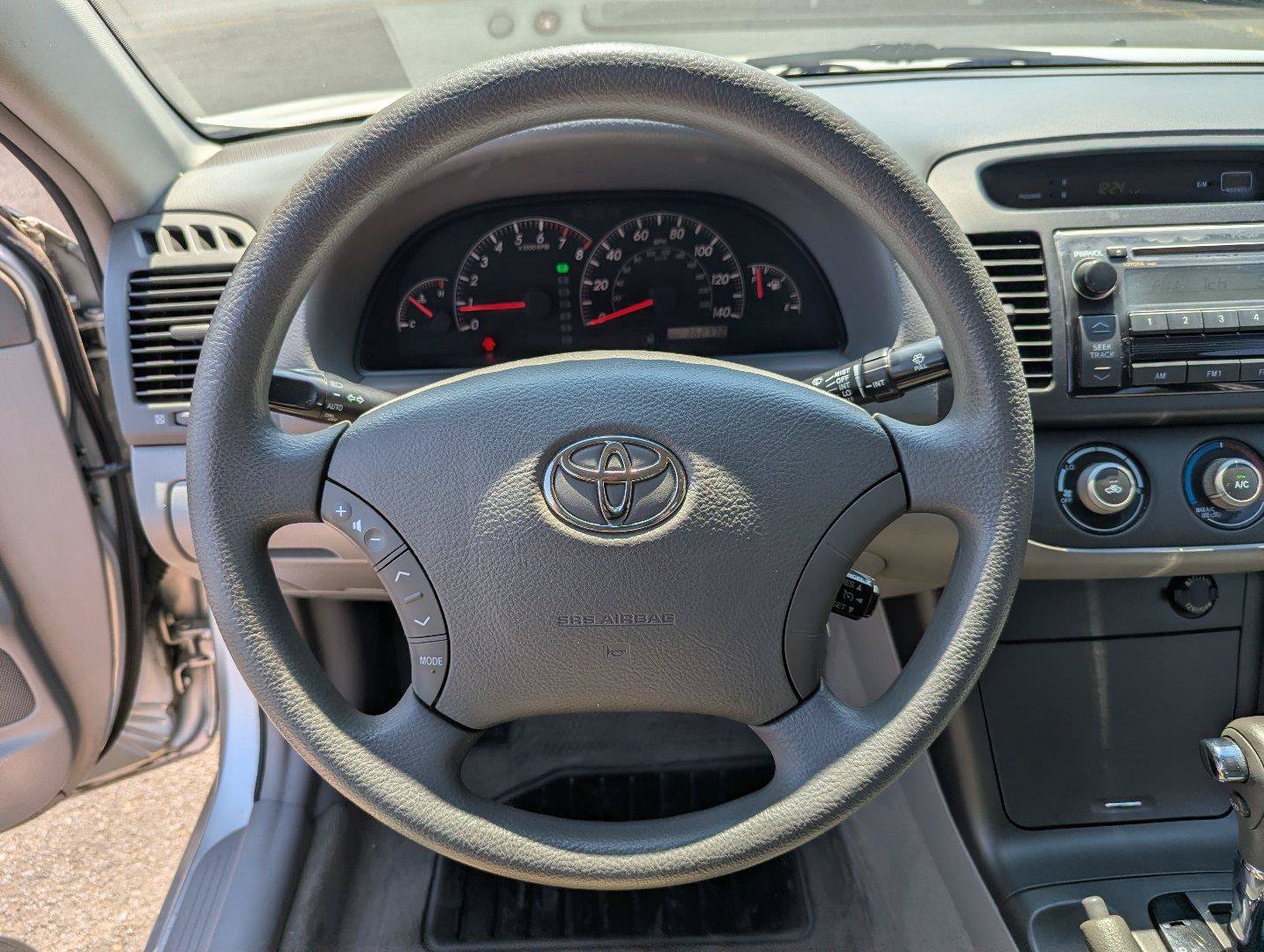 Used 2006 Toyota Camry LE FWD image 13