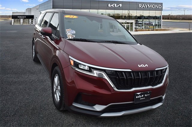 Certified 2024 Kia Carnival LX image 9