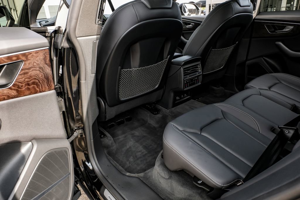 Used 2022 Audi Q8 Premium Plus image 36