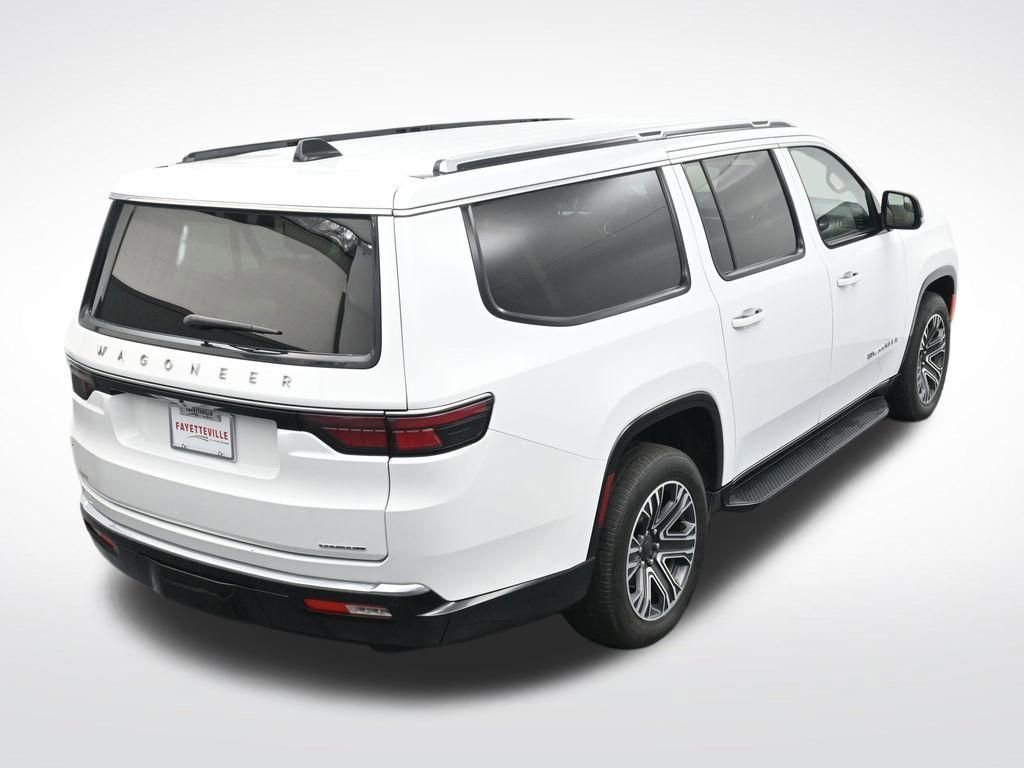 Used 2024 Jeep Wagoneer L Series II w/ Flexible Seating Group image 25