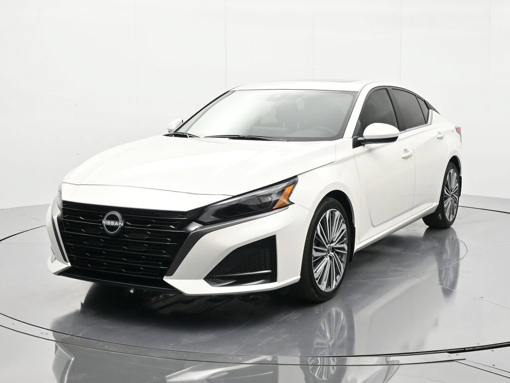 New 2026 Nissan Altima 2.5 SV w/ SV Premium Package FWD image 1
