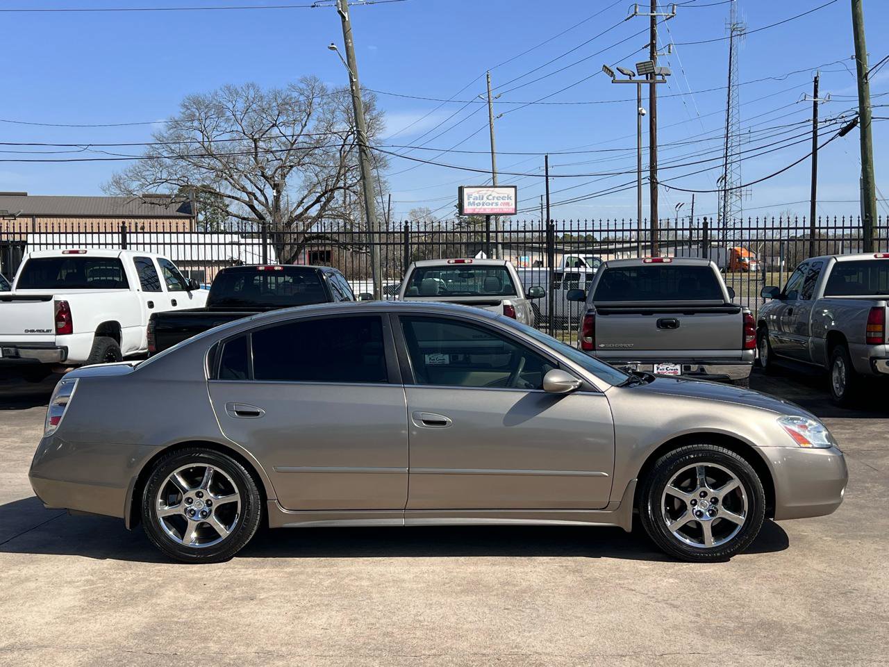 Used 2003 Nissan Altima 3.5 SE FWD image 7