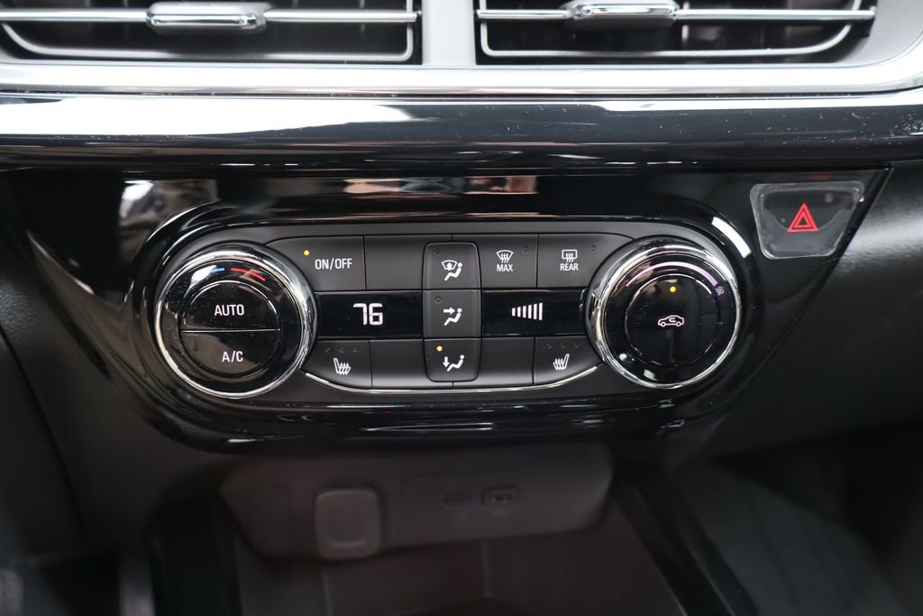 New 2026 Chevrolet Trax RS w/ Driver Confidence Package image 19