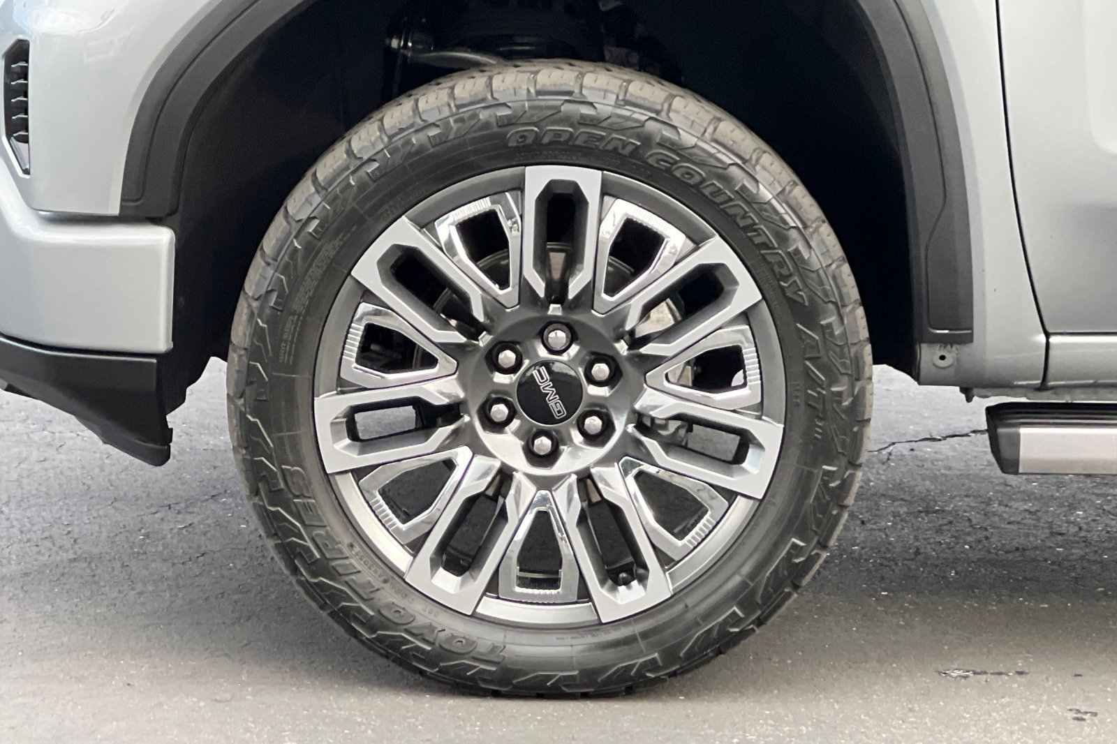 Used 2024 GMC Sierra 1500 Denali Ultimate image 38