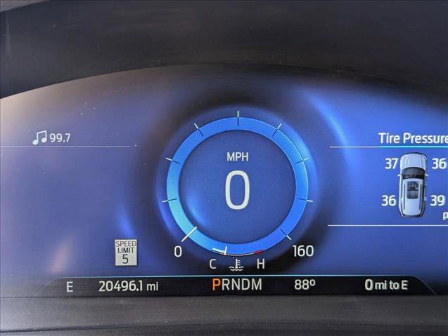 Used 2020 Ford Explorer Platinum w/ Premium Technology Package image 15