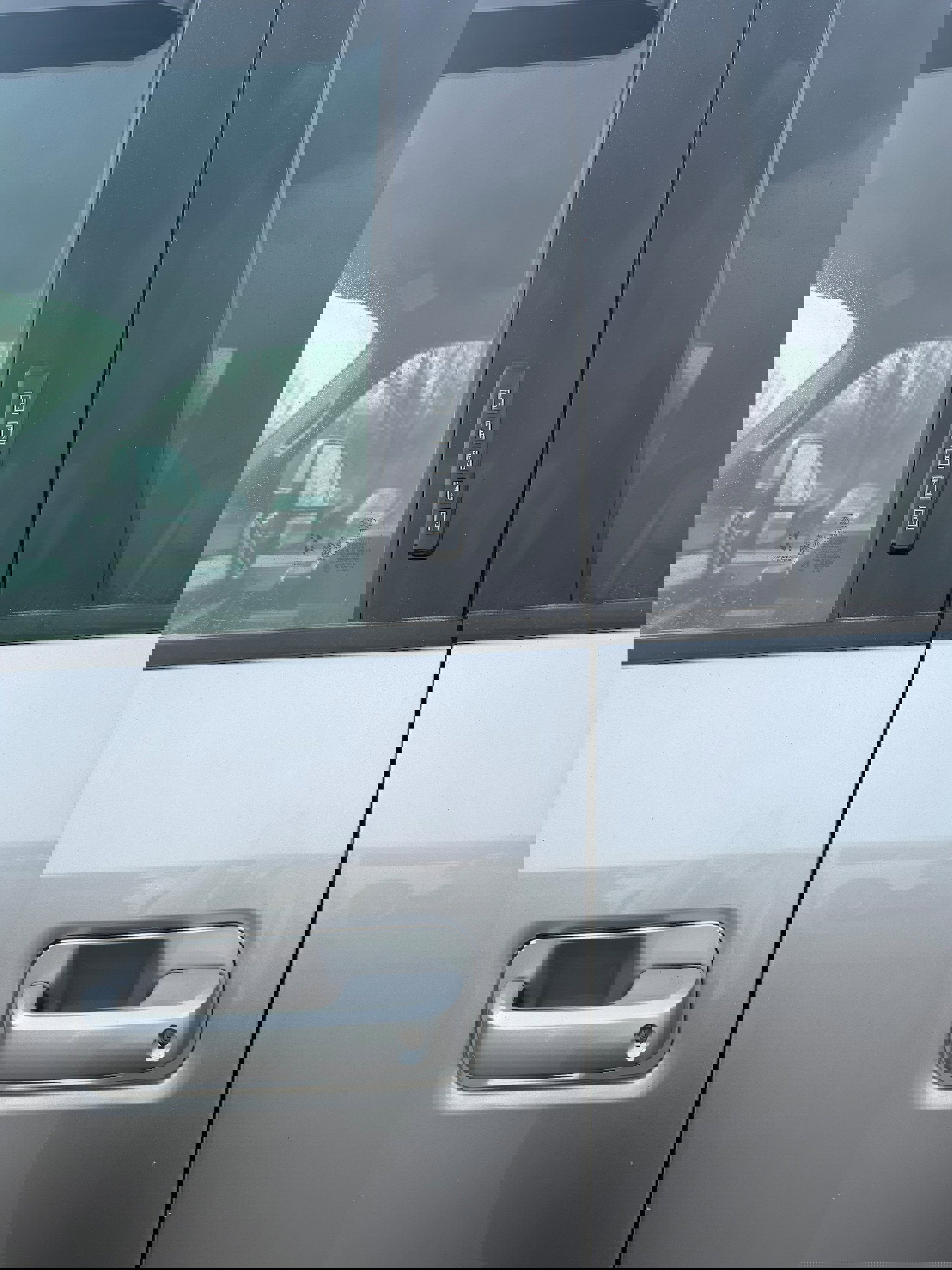 Used 2021 Ford F350 Lariat w/ Lariat Value Package image 5