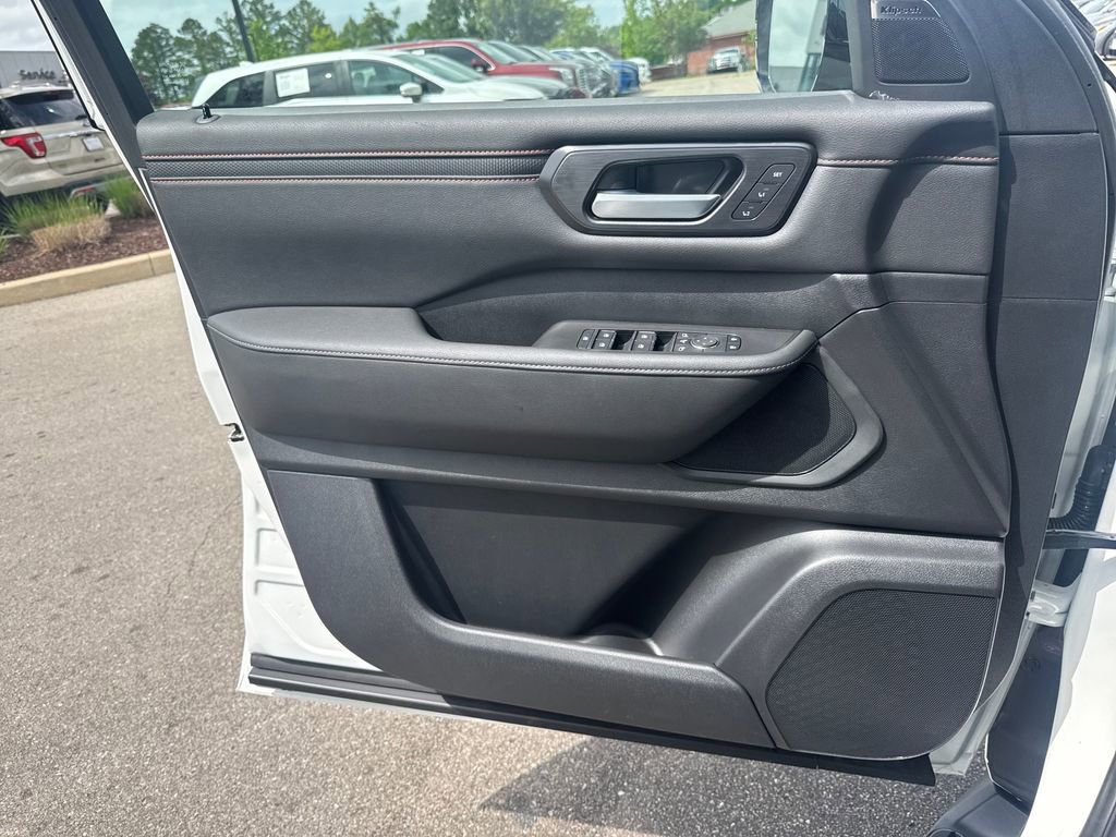 New 2026 Nissan Armada PRO-4X AWD/4WD image 11