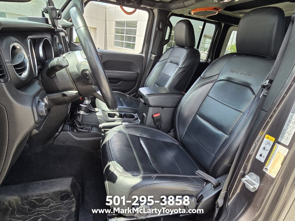 Used 2018 Jeep Wrangler Unlimited Sahara AWD/4WD image 9