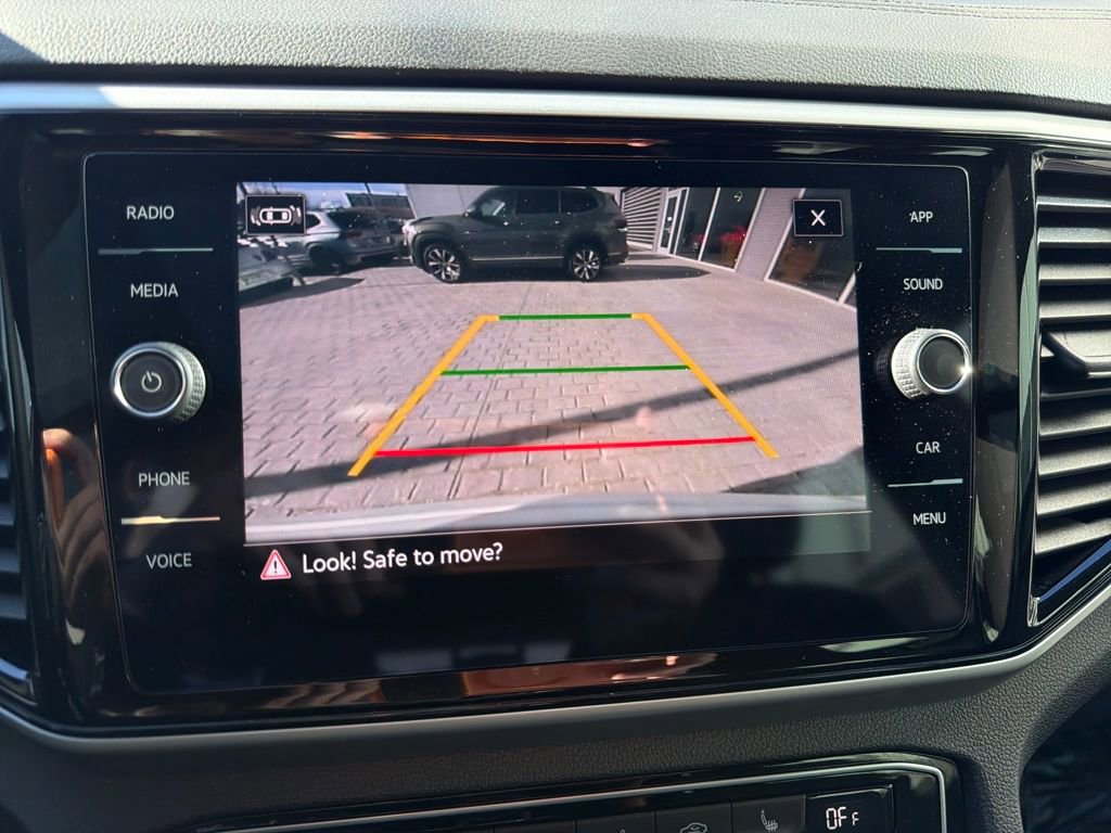 Certified 2023 Volkswagen Atlas Cross Sport SE w/ Panoramic Sunroof Package image 22