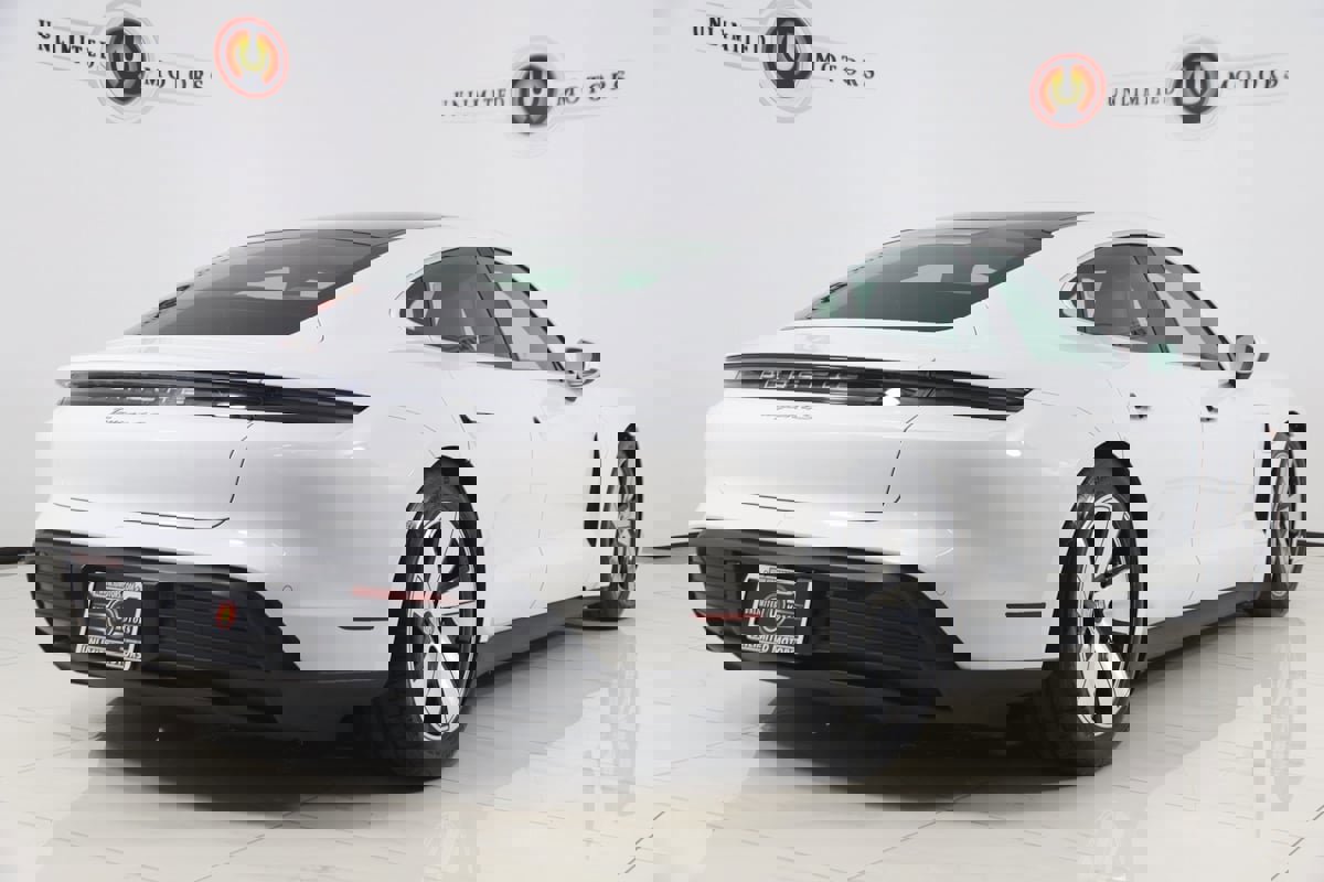 Used 2020 Porsche Taycan 4S image 3