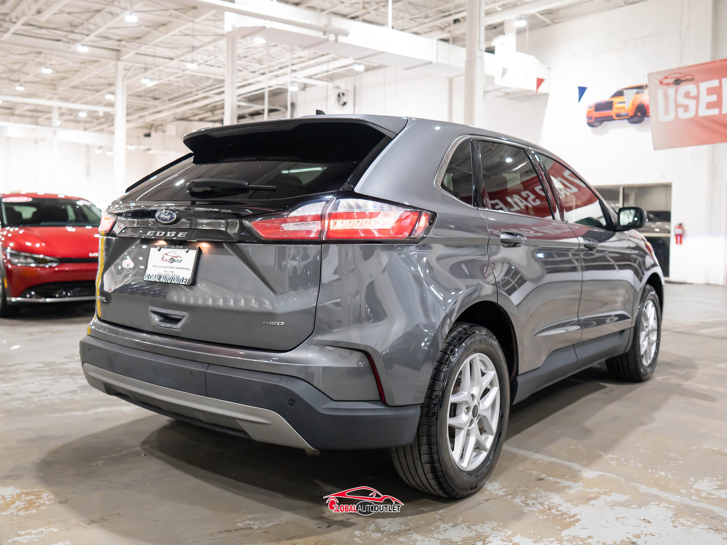 Used 2024 Ford Edge SEL AWD/4WD image 6