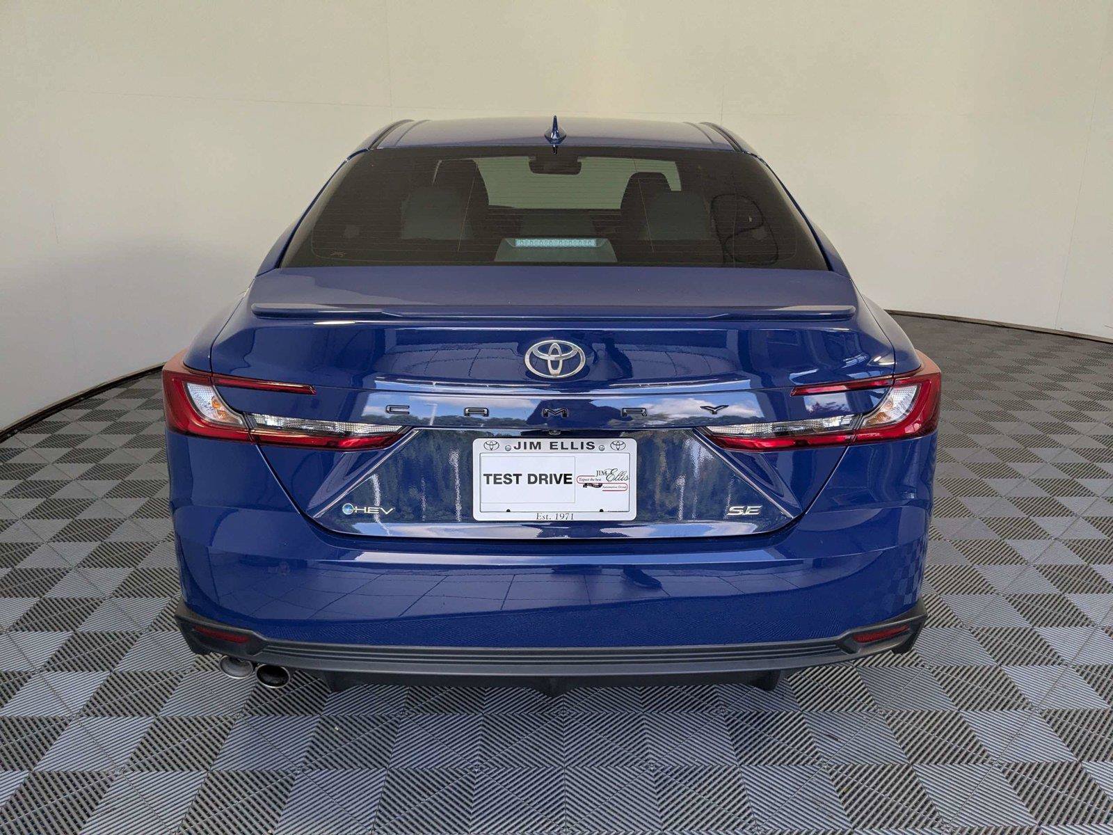 Certified 2025 Toyota Camry SE w/ Convenience Package FWD image 7