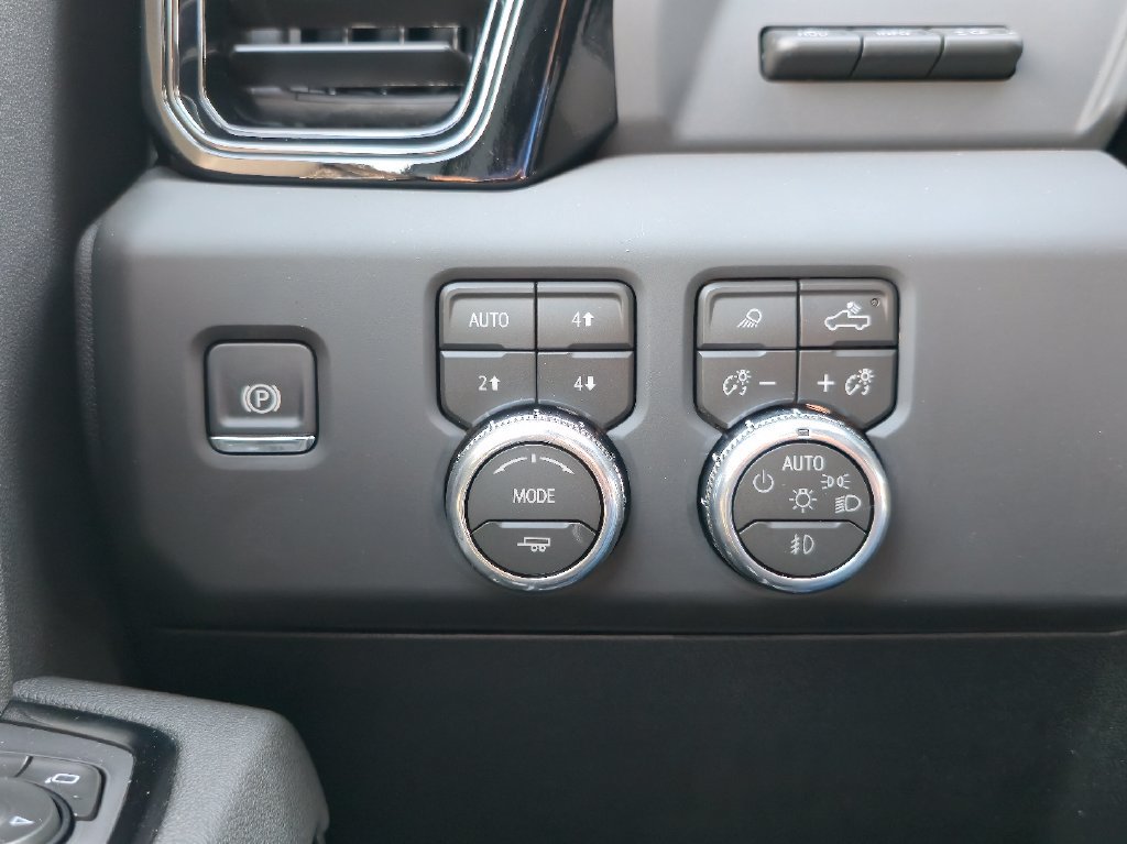 New 2026 GMC Sierra 2500 AT4 w/ AT4 Premium Plus Package AWD/4WD image 18