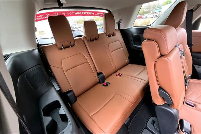 Certified 2025 Nissan Pathfinder Platinum w/ Cargo Package image 32