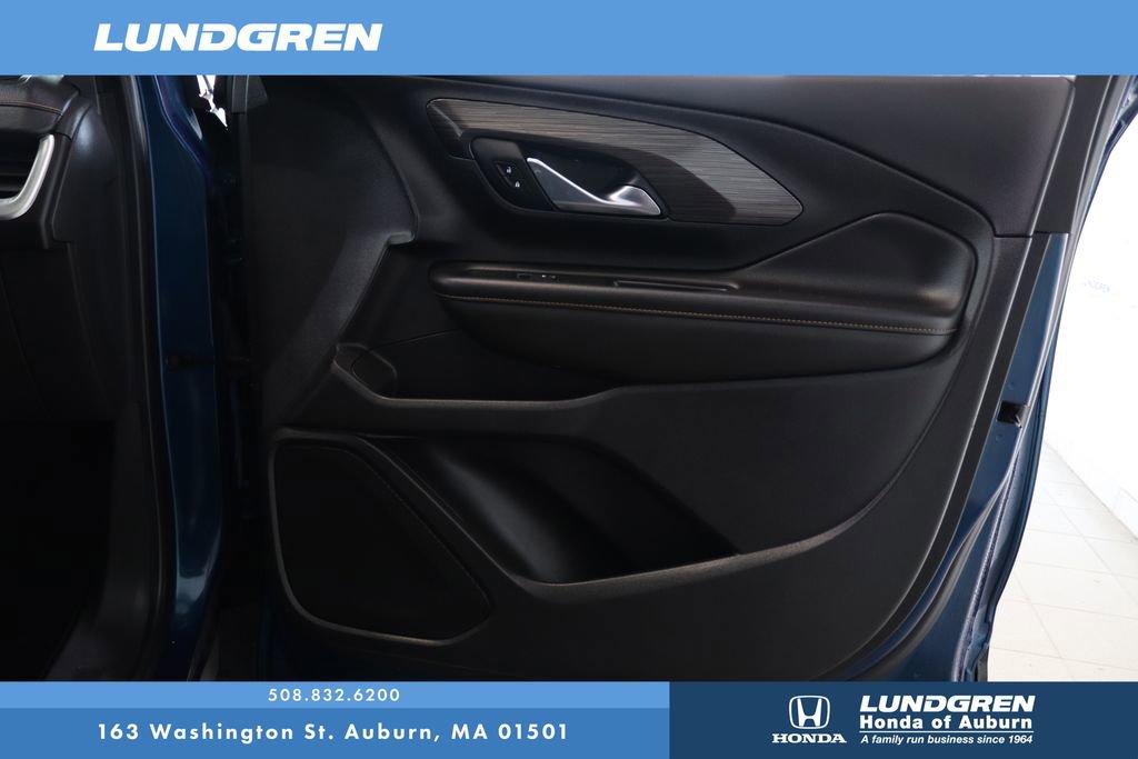 Used 2020 GMC Terrain SLT image 12