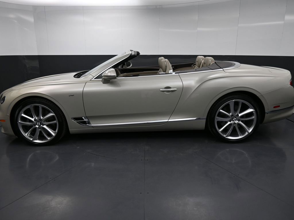 Used 2022 Bentley Continental GT AWD/4WD image 32