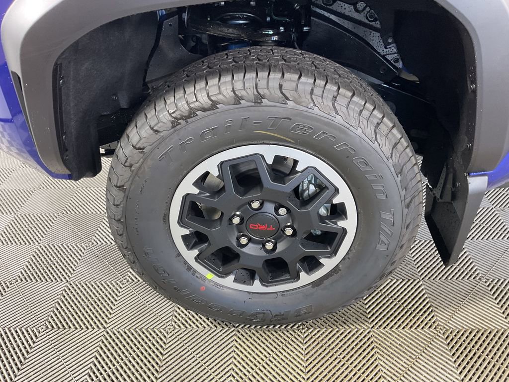 New 2025 Toyota Tacoma TRD Off-Road image 4