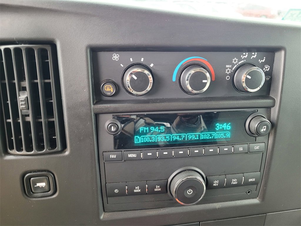 Used 2023 GMC Savana 3500 LS image 18