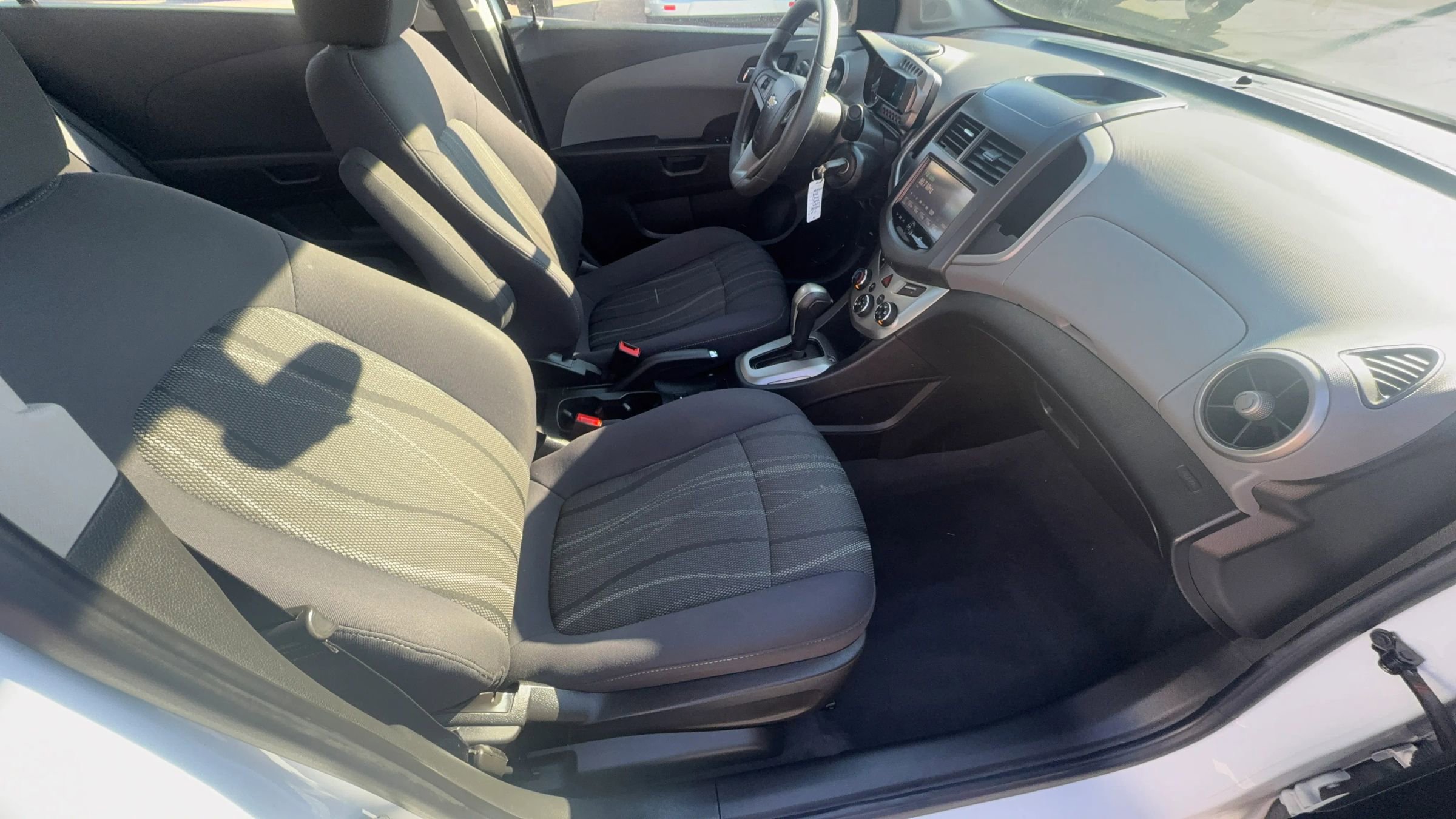 Used 2015 Chevrolet Sonic LT w/ Wheels and Fog Lamp Package FWD image 13