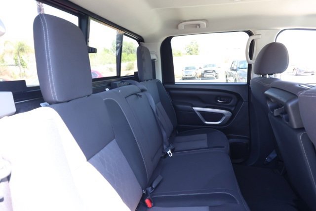 Used 2023 Nissan Titan SV image 17