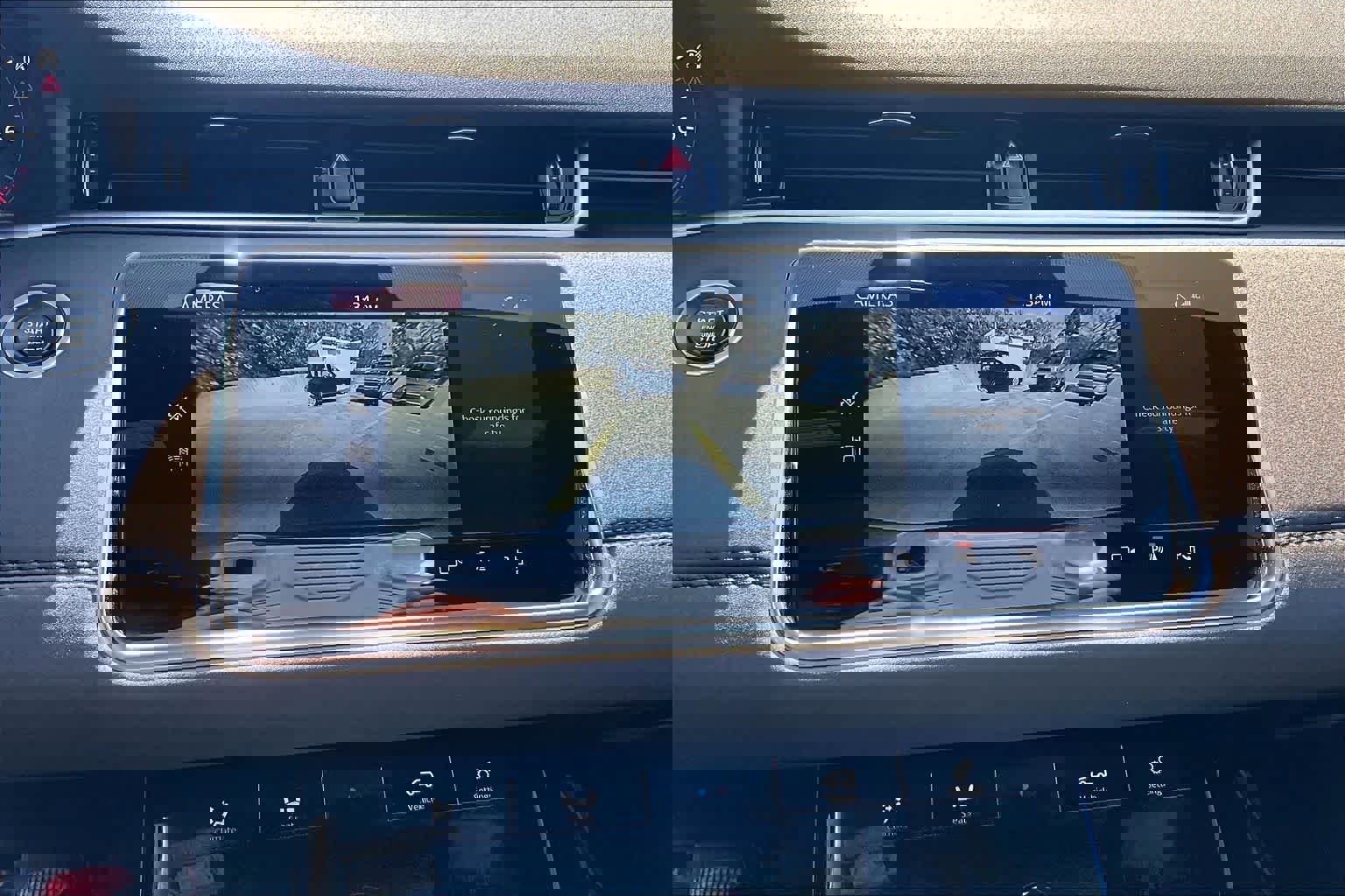 Used 2020 Land Rover Range Rover Evoque SE image 27