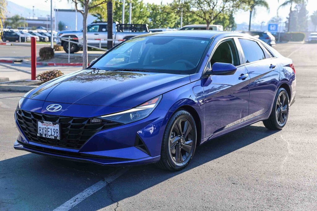 Used 2021 Hyundai Elantra SEL image 18