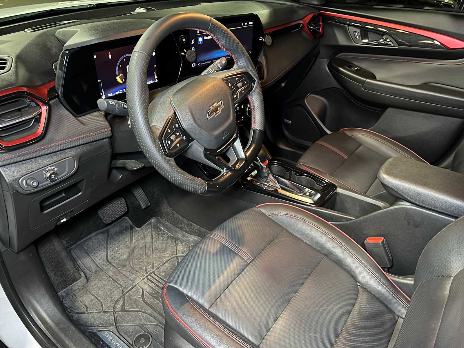 Used 2024 Chevrolet TrailBlazer RS w/ Convenience Package image 22