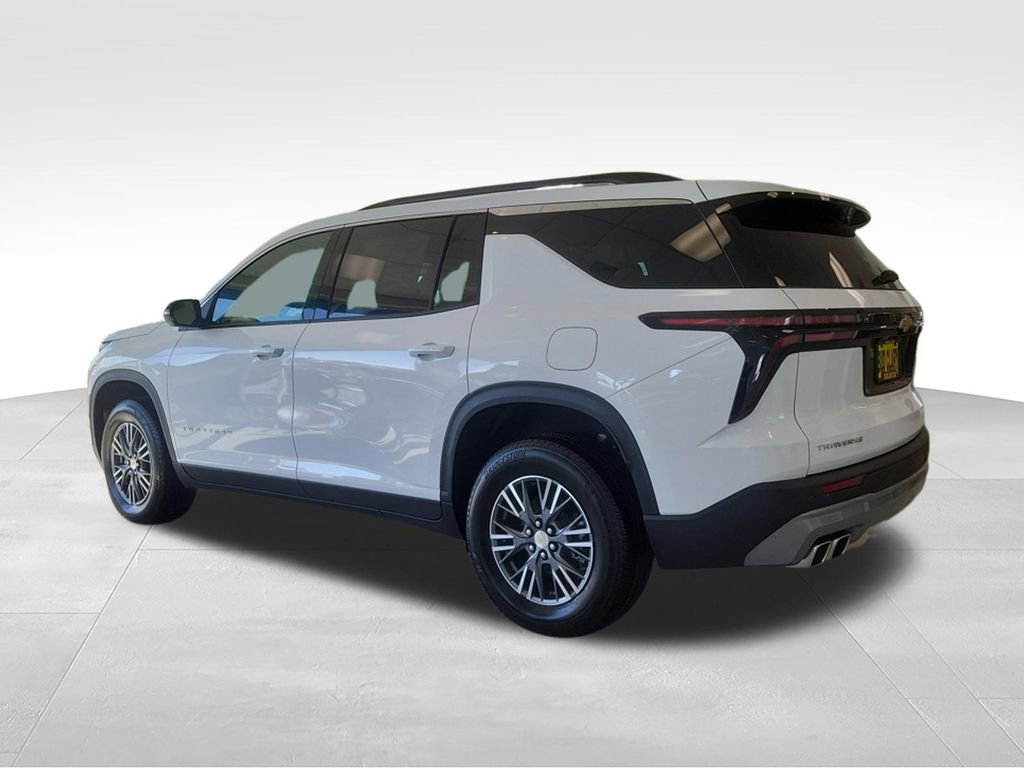 New 2026 Chevrolet Traverse LT w/ LPO, Floor Liner Package image 3