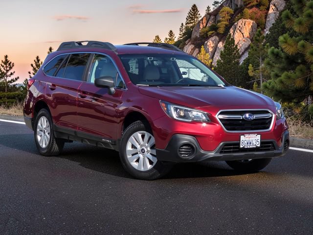 Used 2019 Subaru Outback 2.5i AWD/4WD image 2