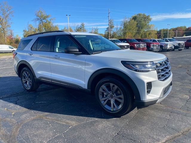 New 2026 Ford Explorer Active image 9