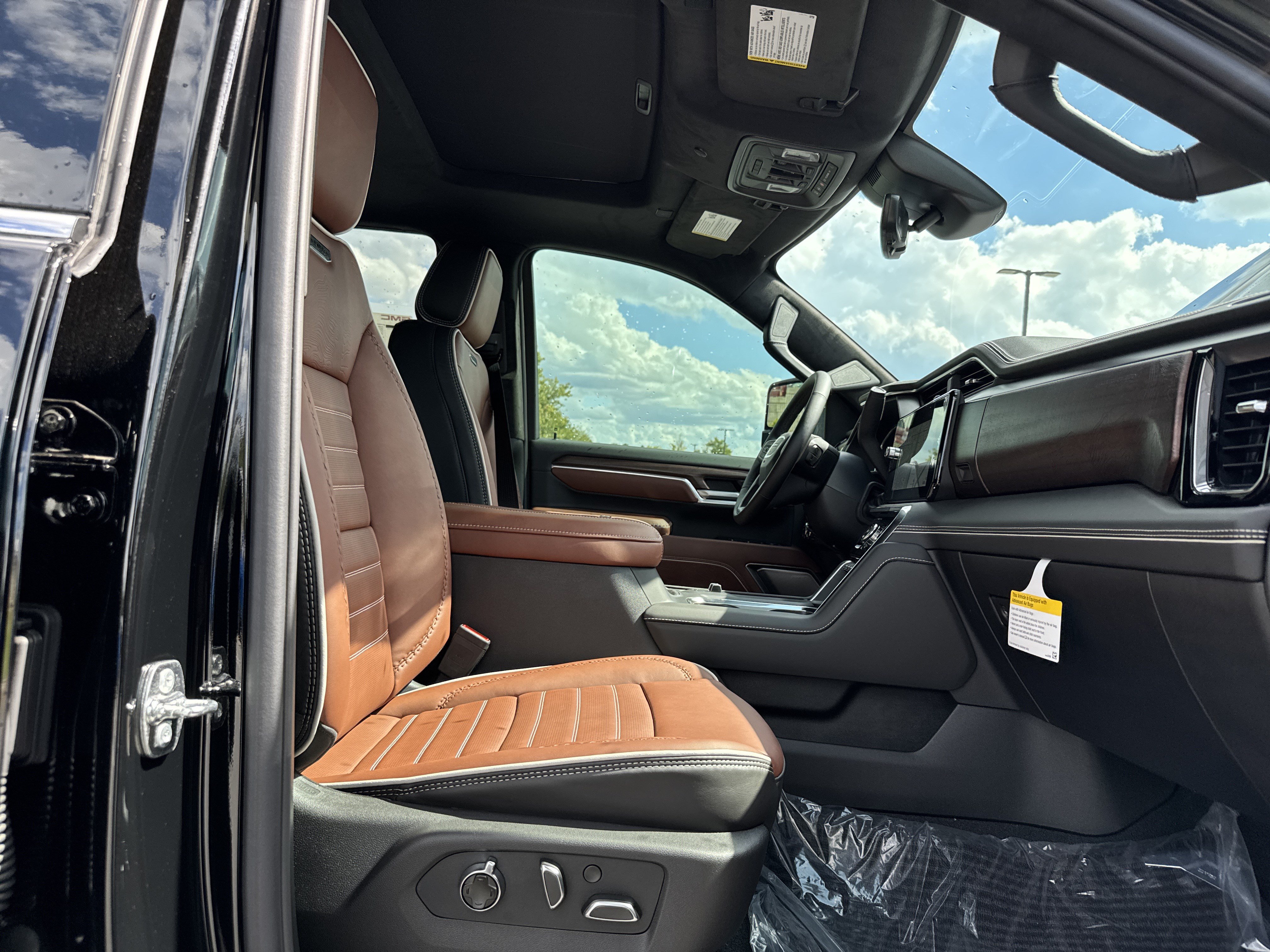 New 2026 GMC Sierra 2500 Denali Ultimate AWD/4WD image 32