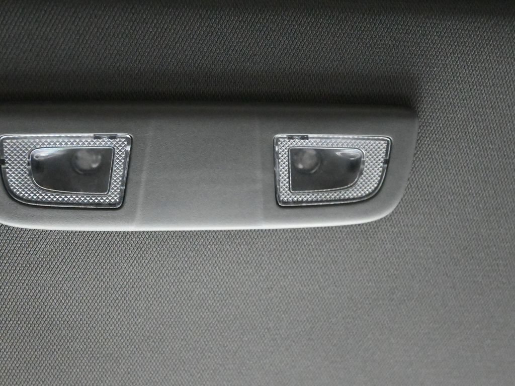 Used 2024 GMC Sierra 1500 SLT RWD image 15