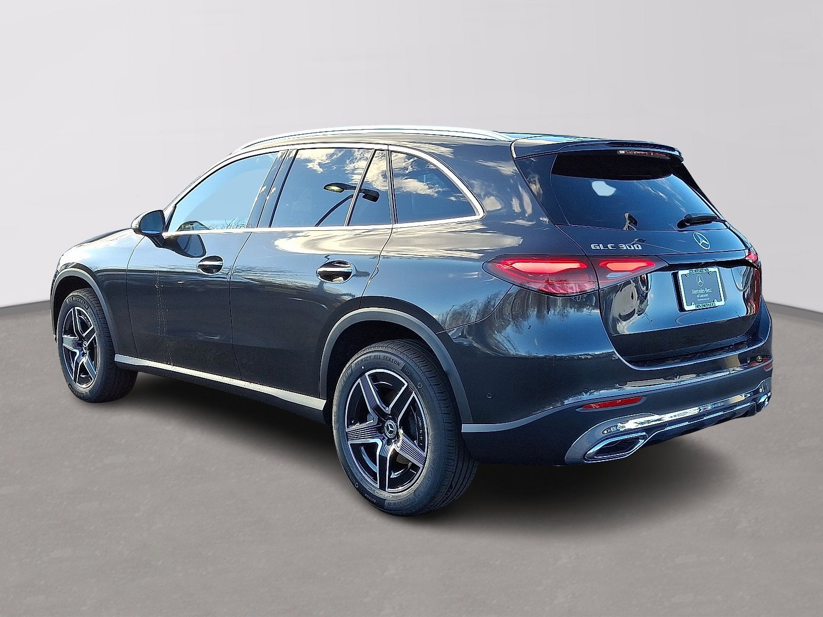 Used 2026 Mercedes-Benz GLC 300 4MATIC image 6