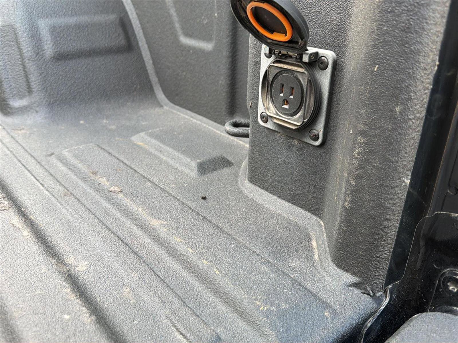 Used 2023 Chevrolet Silverado 1500 RST AWD/4WD image 24
