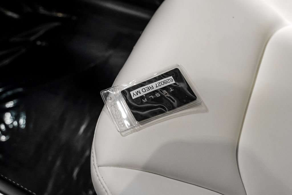 Used 2023 Tesla Model Y AWD image 53
