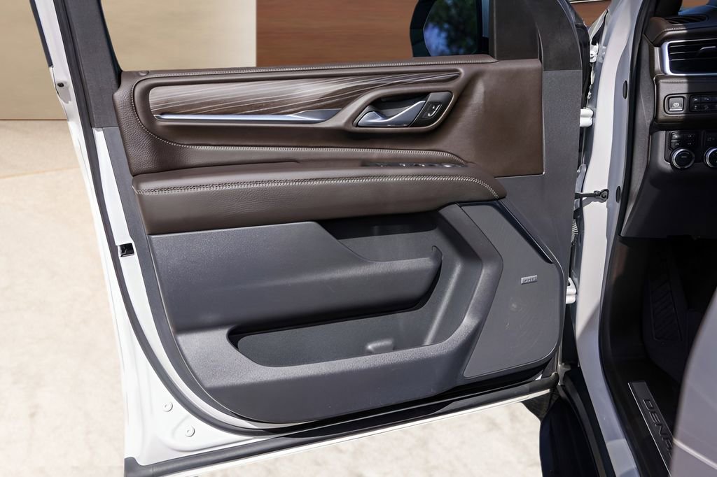 Used 2024 GMC Yukon XL Denali w/ Max Trailering Package image 25