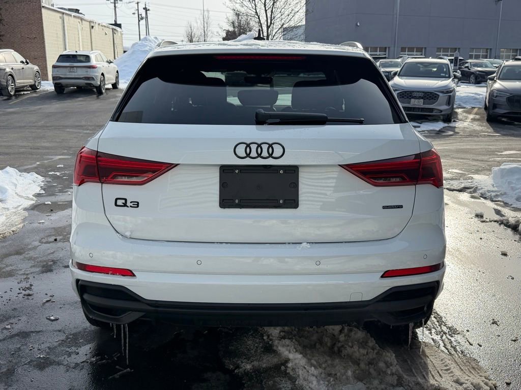 New 2025 Audi Q3 2.0T Premium image 4