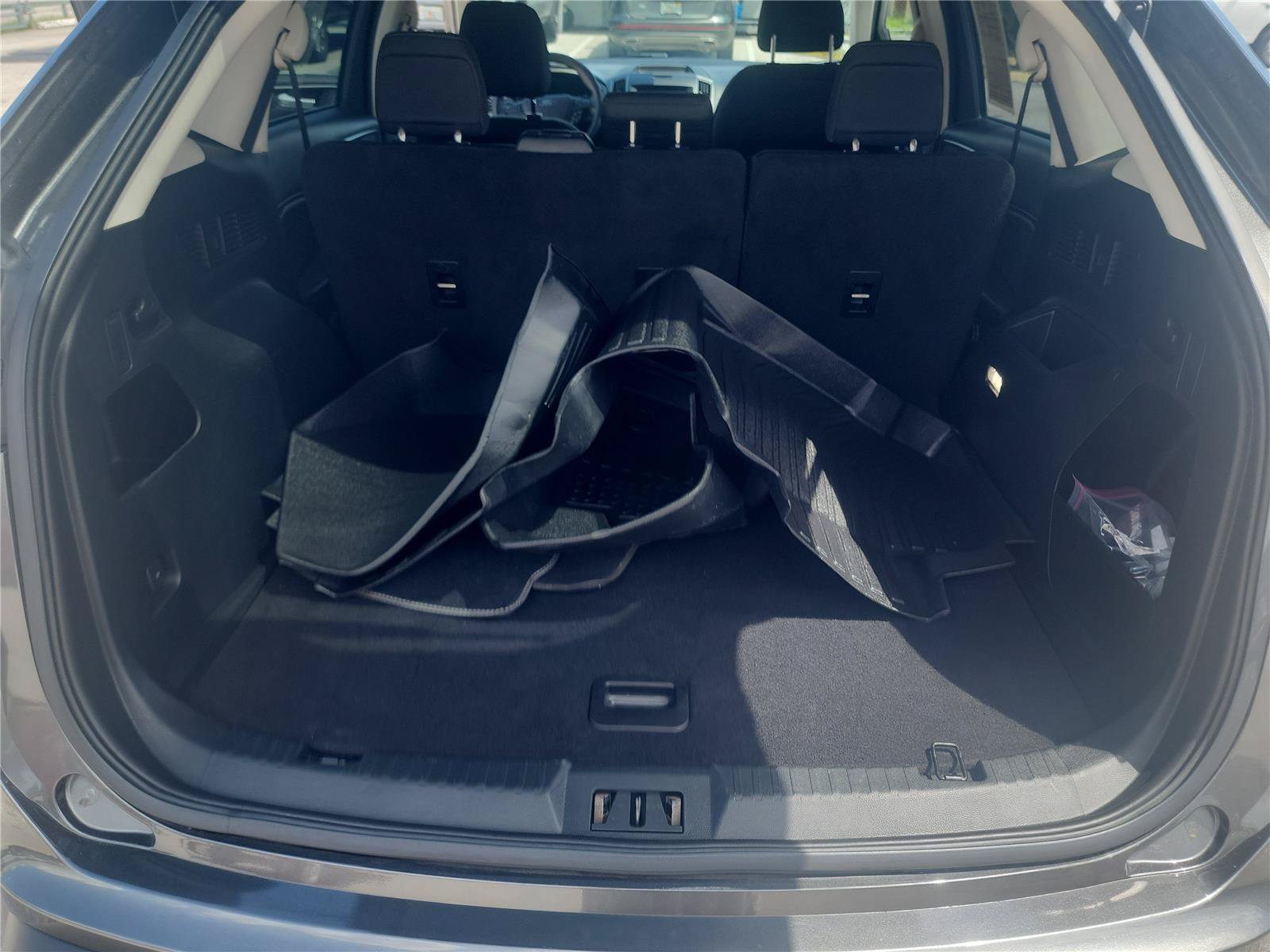 Certified 2020 Ford Edge SE FWD image 17
