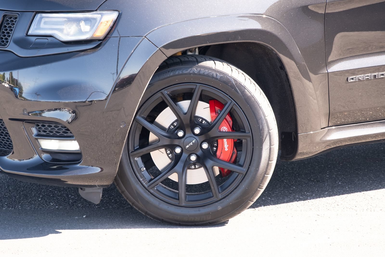 Used 2020 Jeep Grand Cherokee SRT AWD/4WD image 24