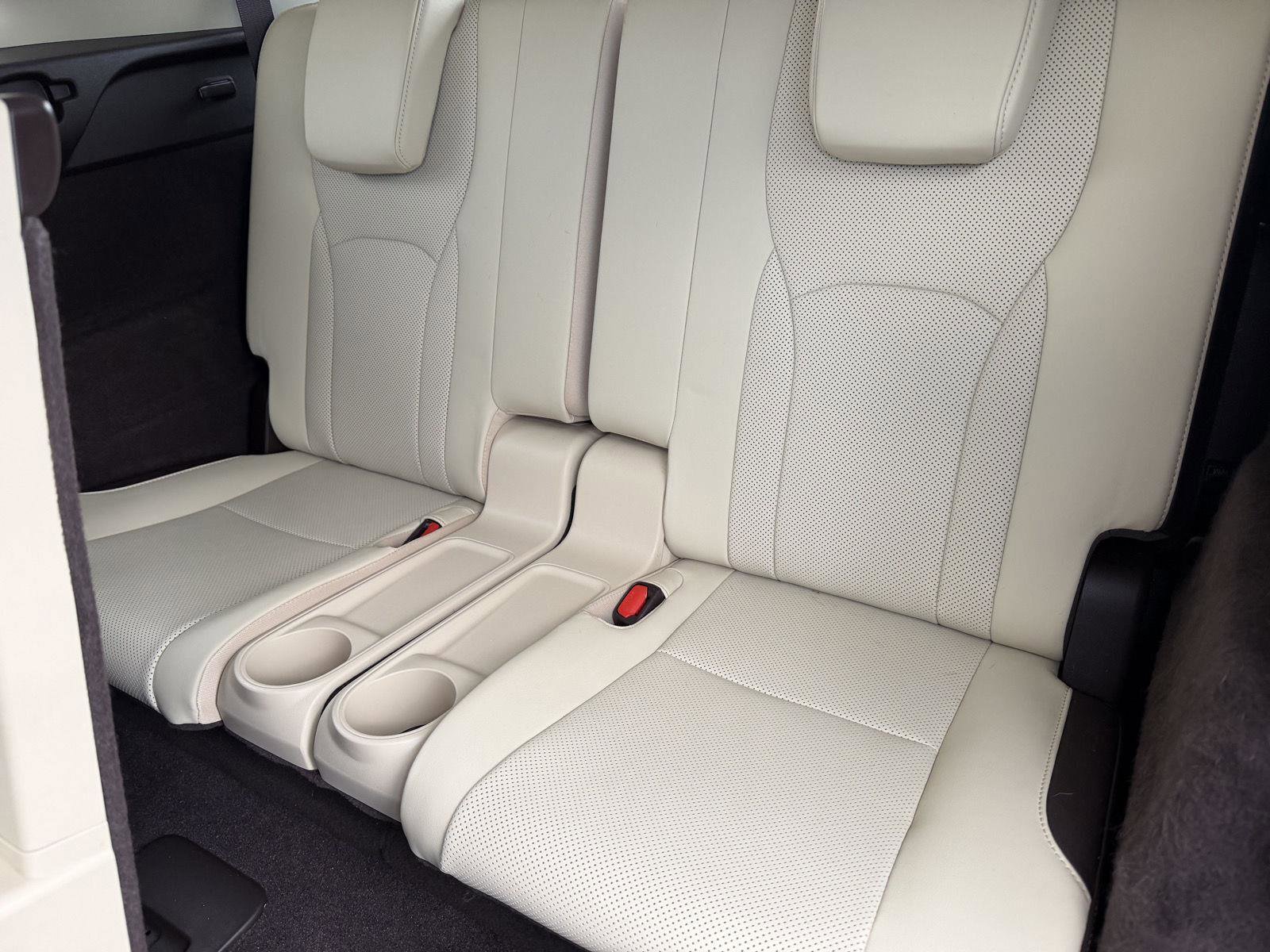 Used 2018 Lexus RX 350L FWD image 9
