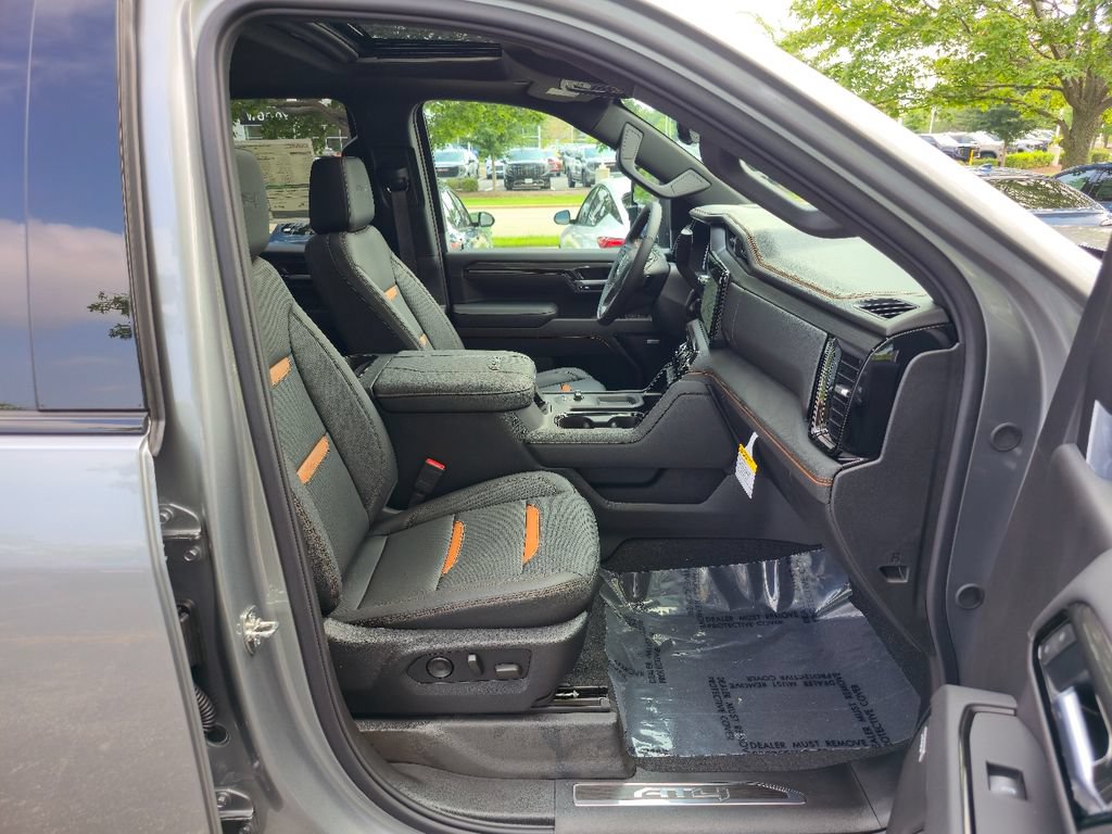 New 2026 GMC Sierra 2500 AT4 w/ AT4 Premium Plus Package AWD/4WD image 28