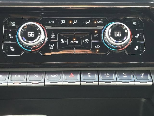 Used 2022 GMC Sierra 1500 AT4X image 37