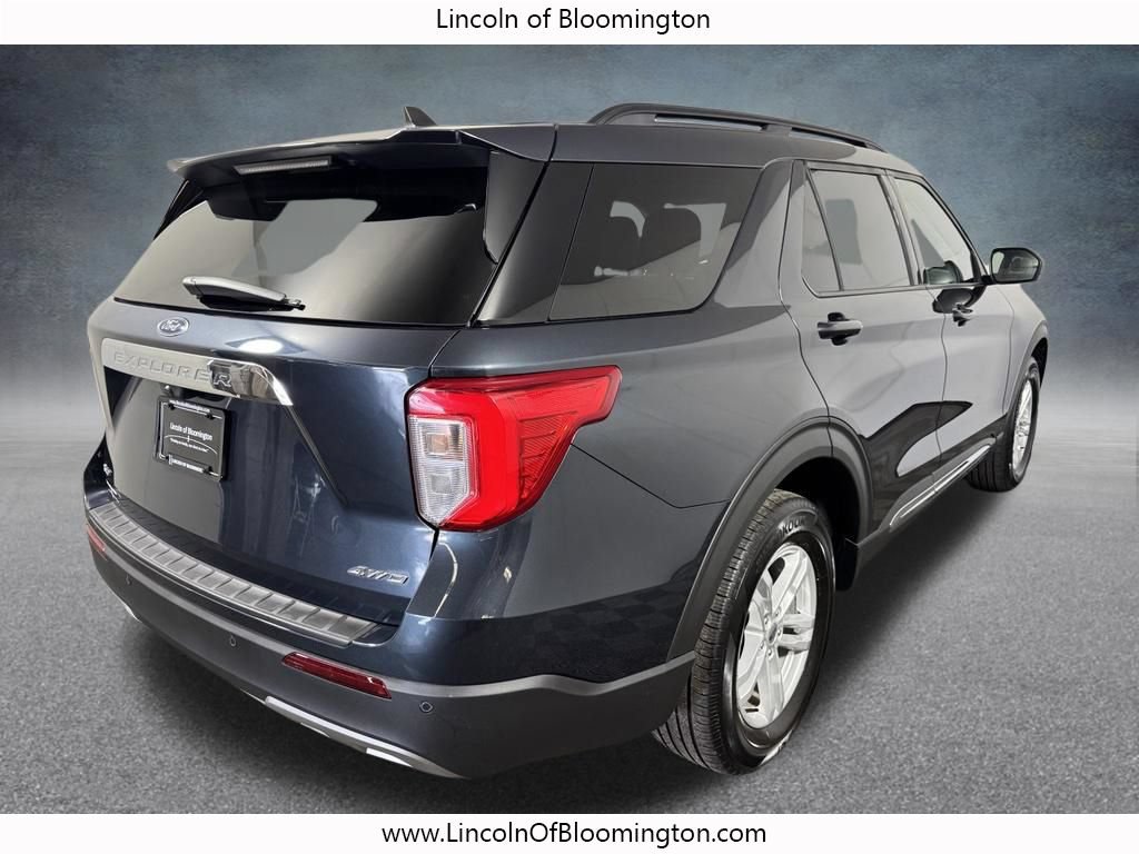 Used 2024 Ford Explorer XLT w/ Equipment Group 202A AWD/4WD image 7