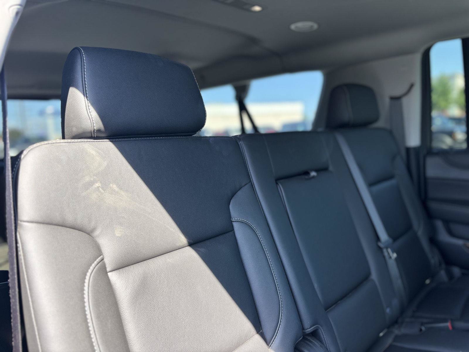 Used 2020 Chevrolet Suburban LT AWD/4WD image 21
