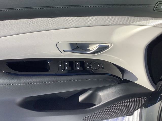 New 2026 Hyundai Tucson Limited image 18