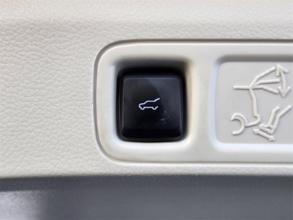 Used 2023 Lincoln Navigator L Black Label image 34