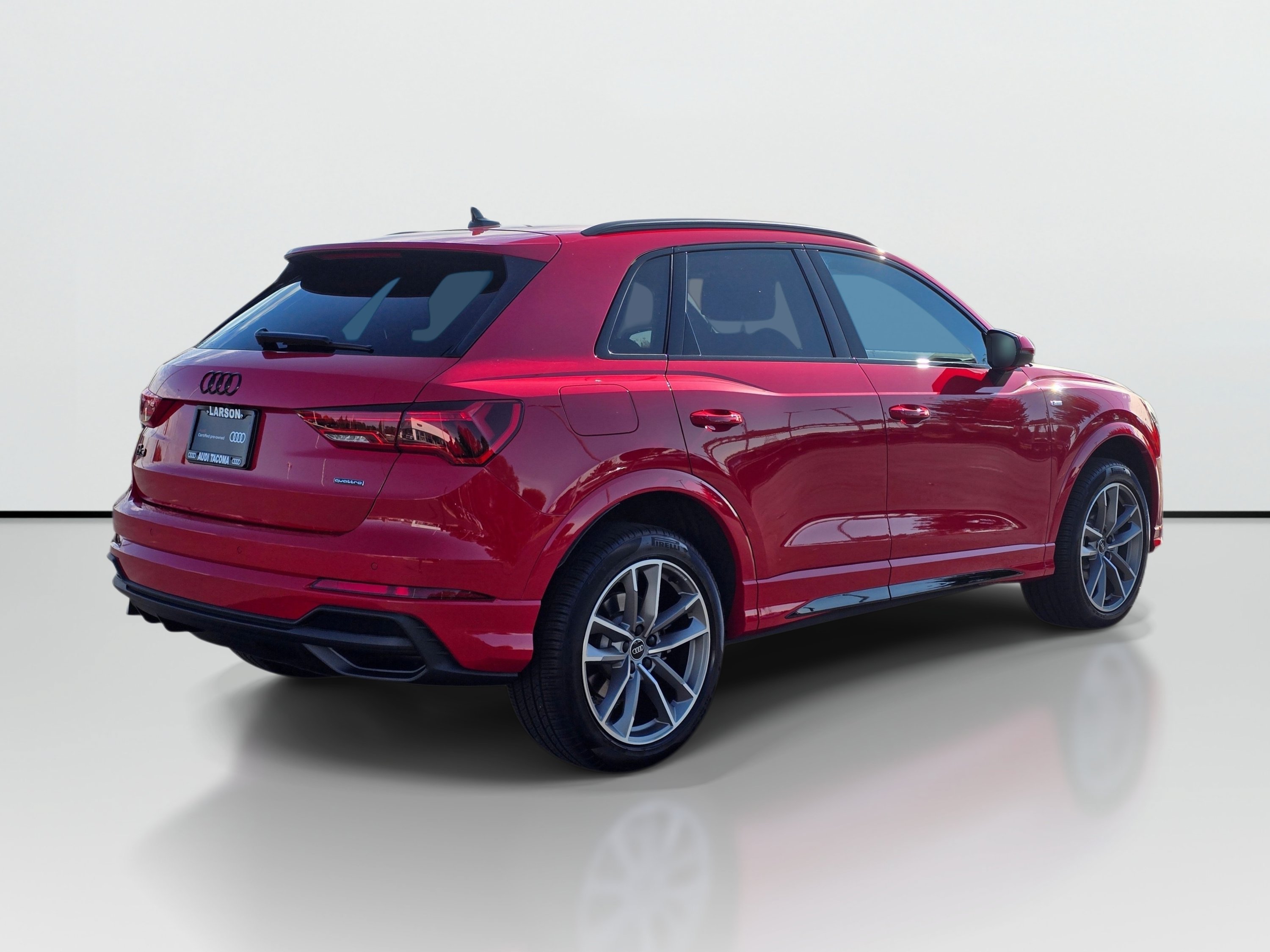 Certified 2025 Audi Q3 2.0T Premium AWD/4WD image 5