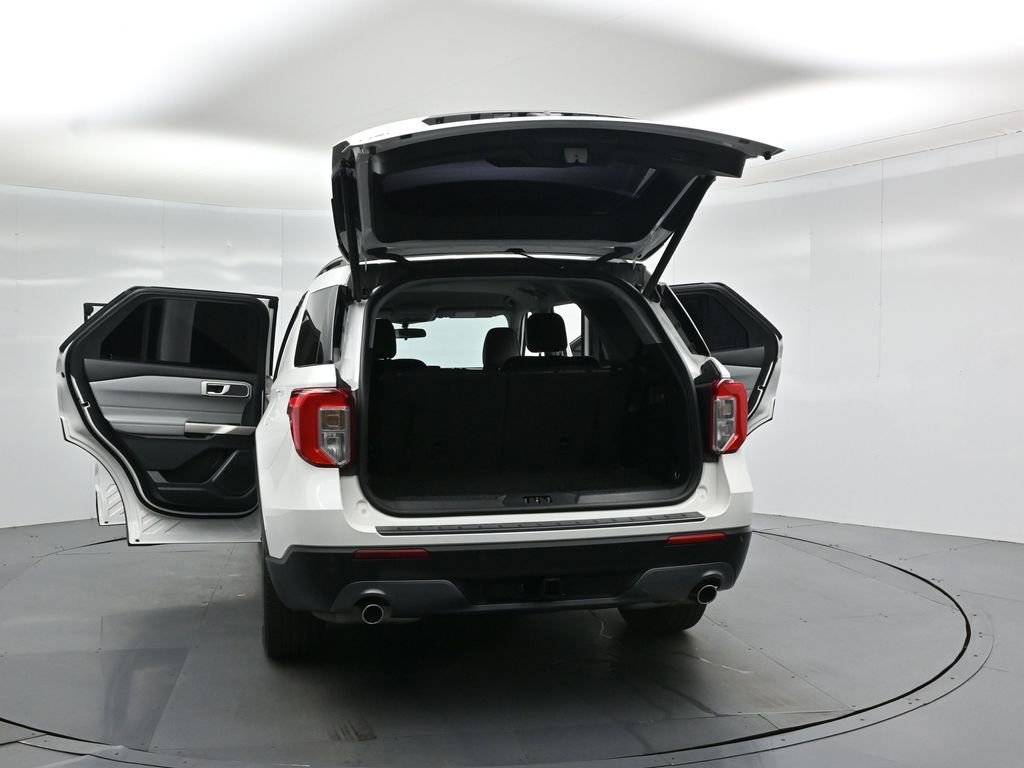 Used 2023 Ford Explorer XLT w/ Equipment Group 202A RWD image 32