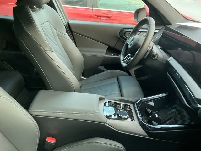 Used 2025 BMW X3 xDrive30i w/ Premium Package image 5