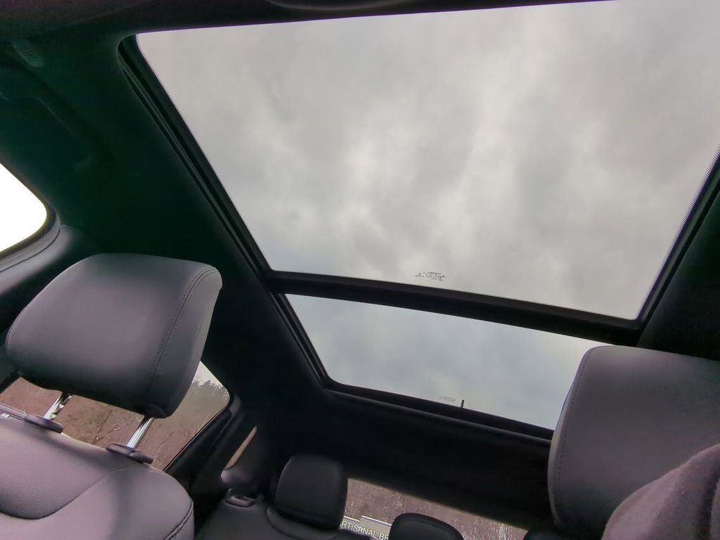 New 2026 Jeep Compass Limited w/ Sun, Sound & Navigation Group image 20